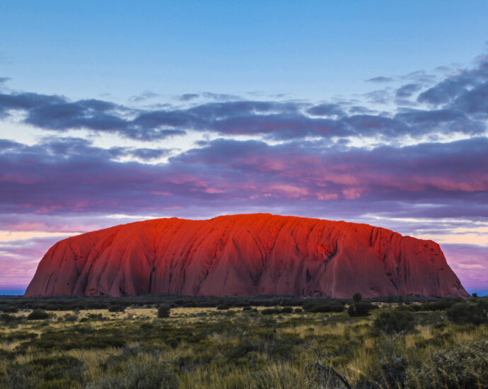 monte uluru aborigeni stop alle scalate australia news travel viaggi veneto vi il blog di vinicio mascarello